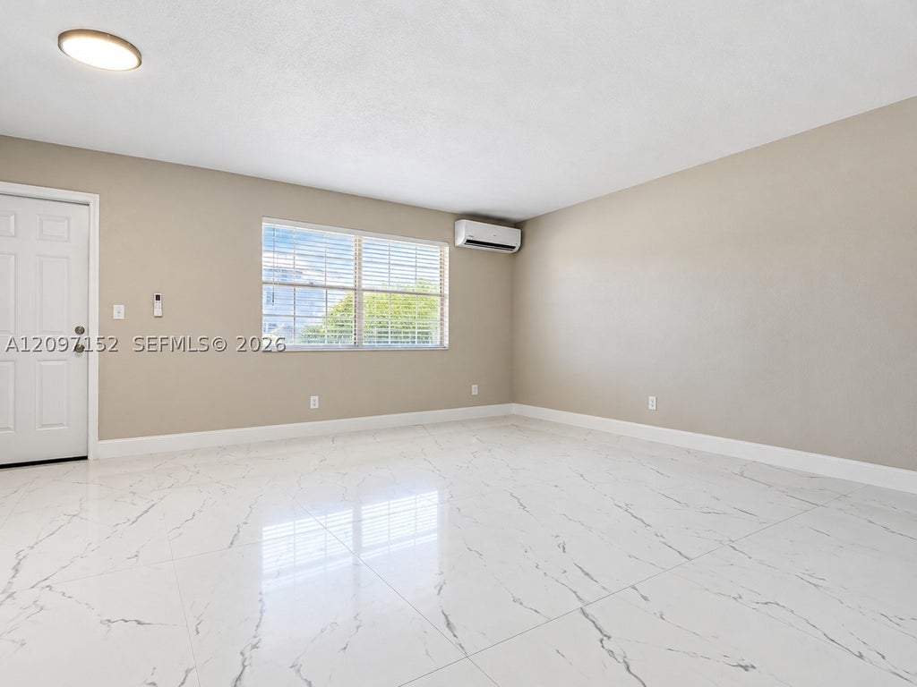 Photo of 616 SW 14th Ave #102, Fort Lauderdale, FL 33312 (MLS # A12097152)