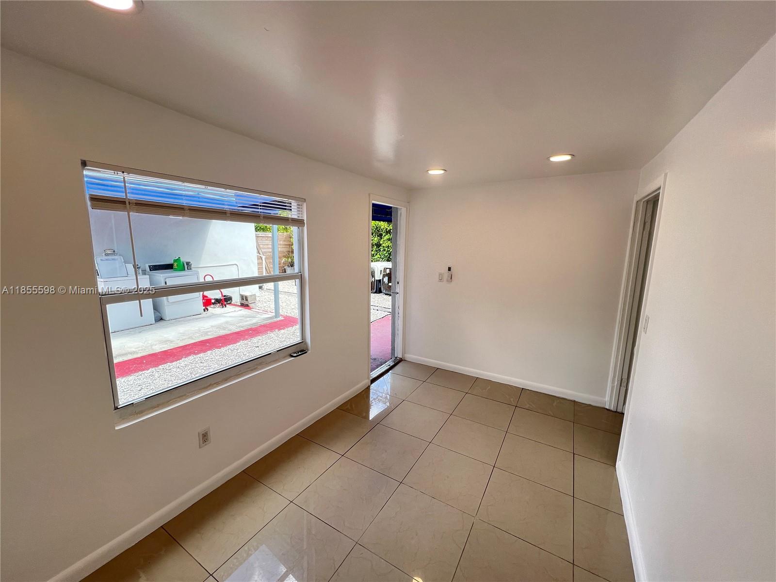 548 NW 30th St 2