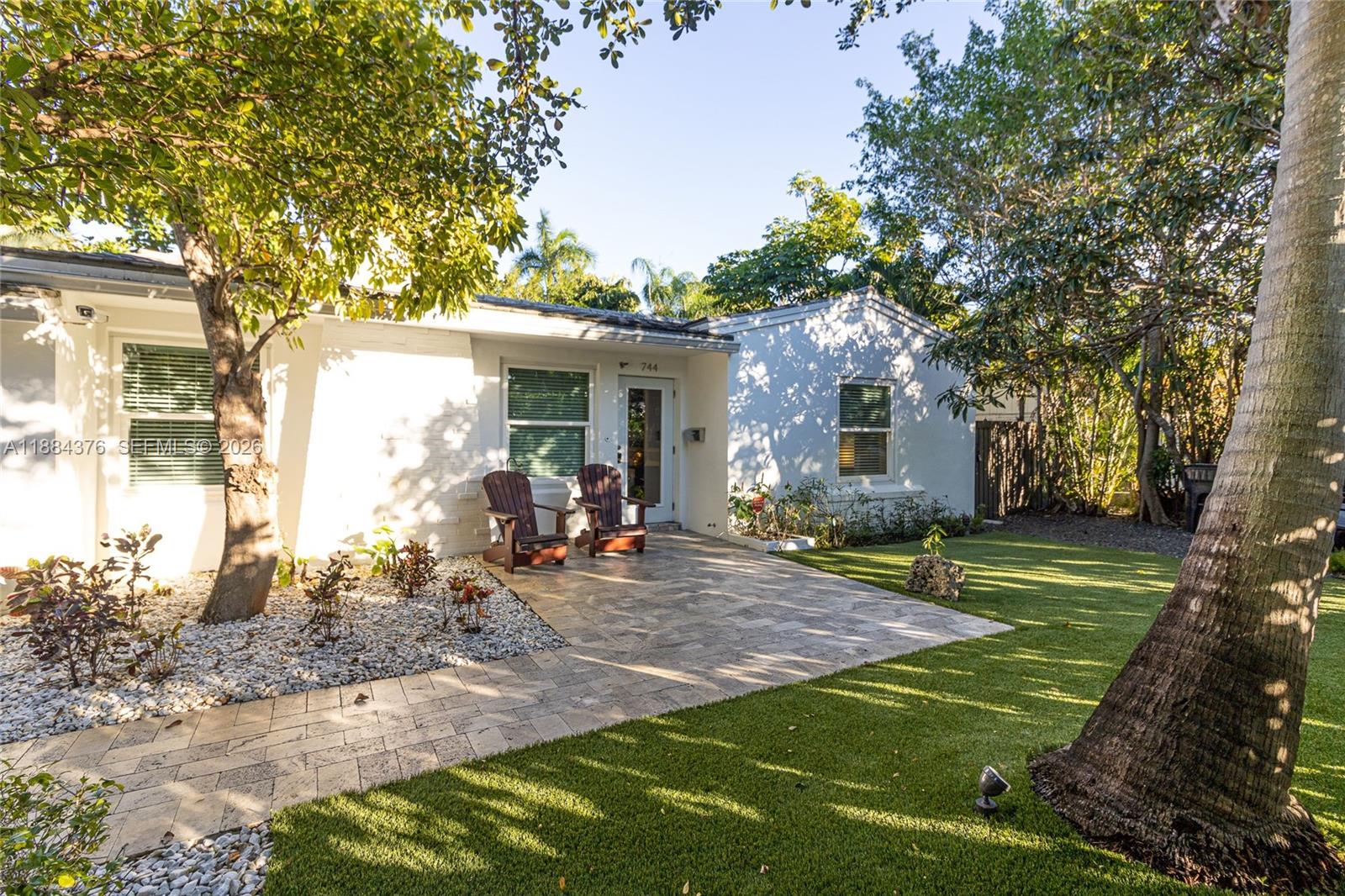 MACARTHUR PARK - Residential