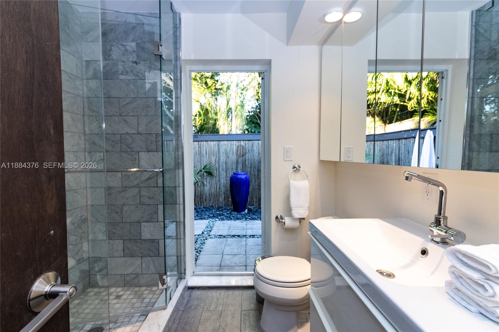 MACARTHUR PARK - Residential