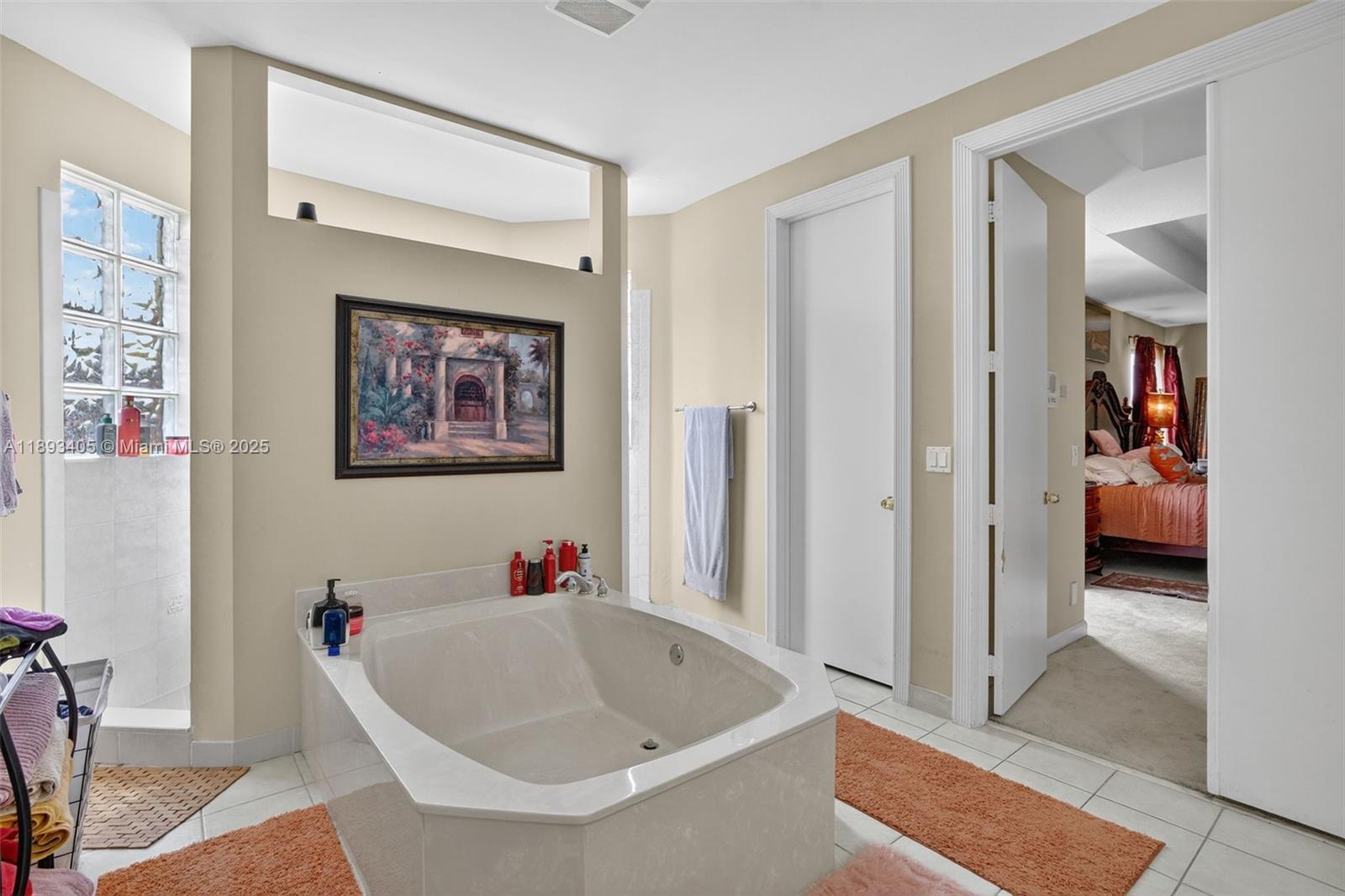 WYNDHAM LAKES CENTRAL - Residential