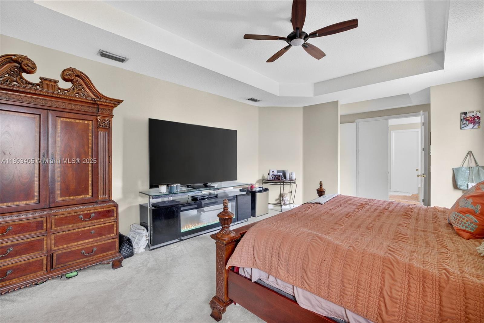 WYNDHAM LAKES CENTRAL - Residential