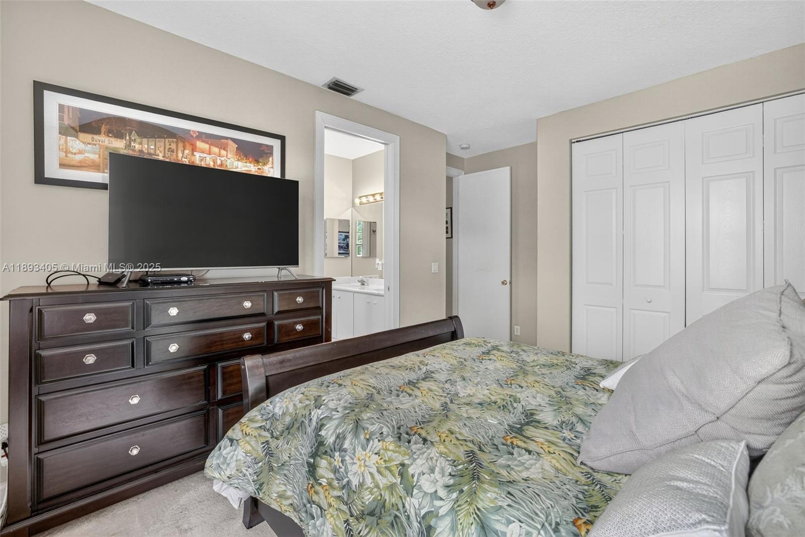 WYNDHAM LAKES CENTRAL - Residential