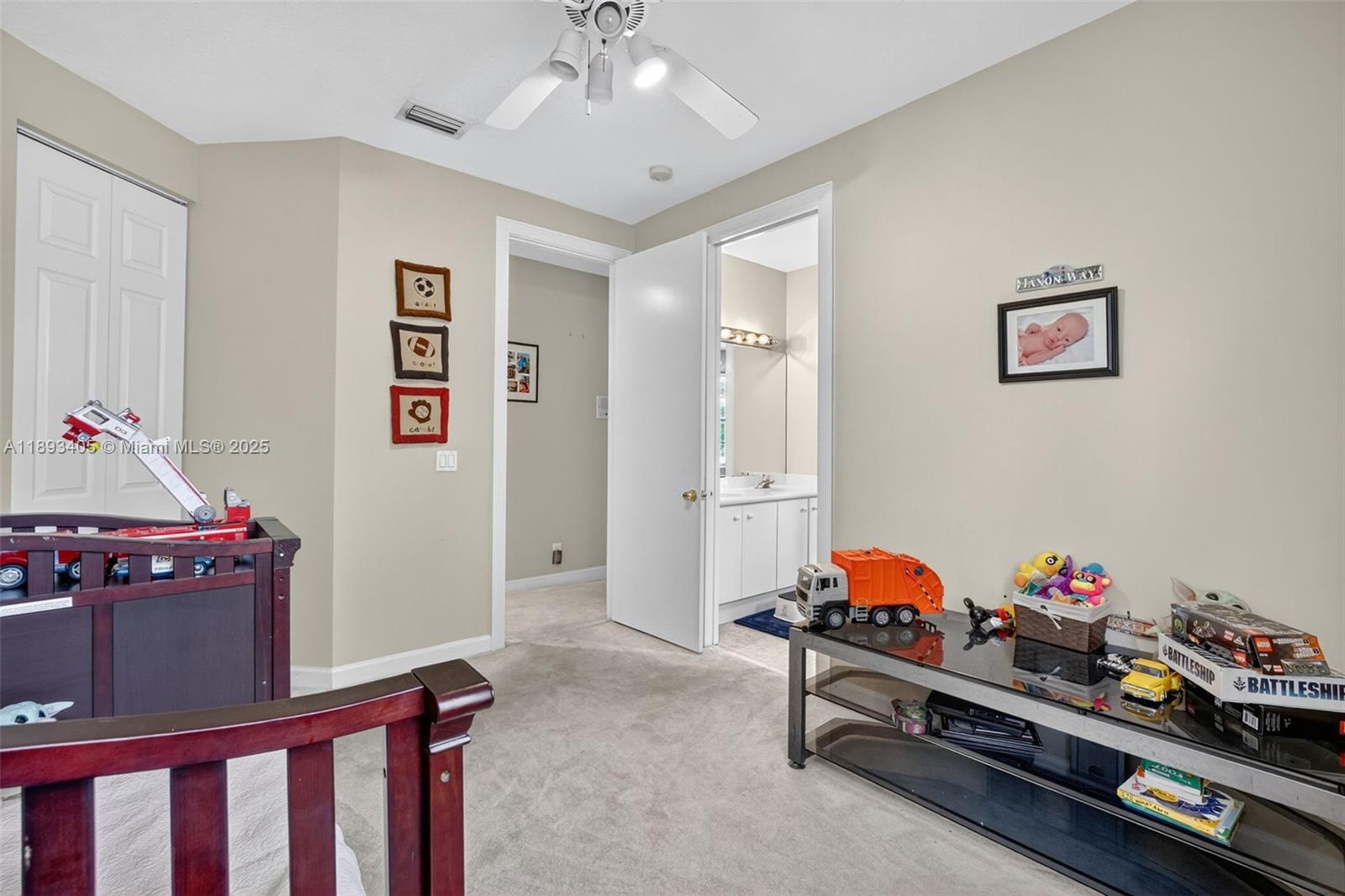 WYNDHAM LAKES CENTRAL - Residential