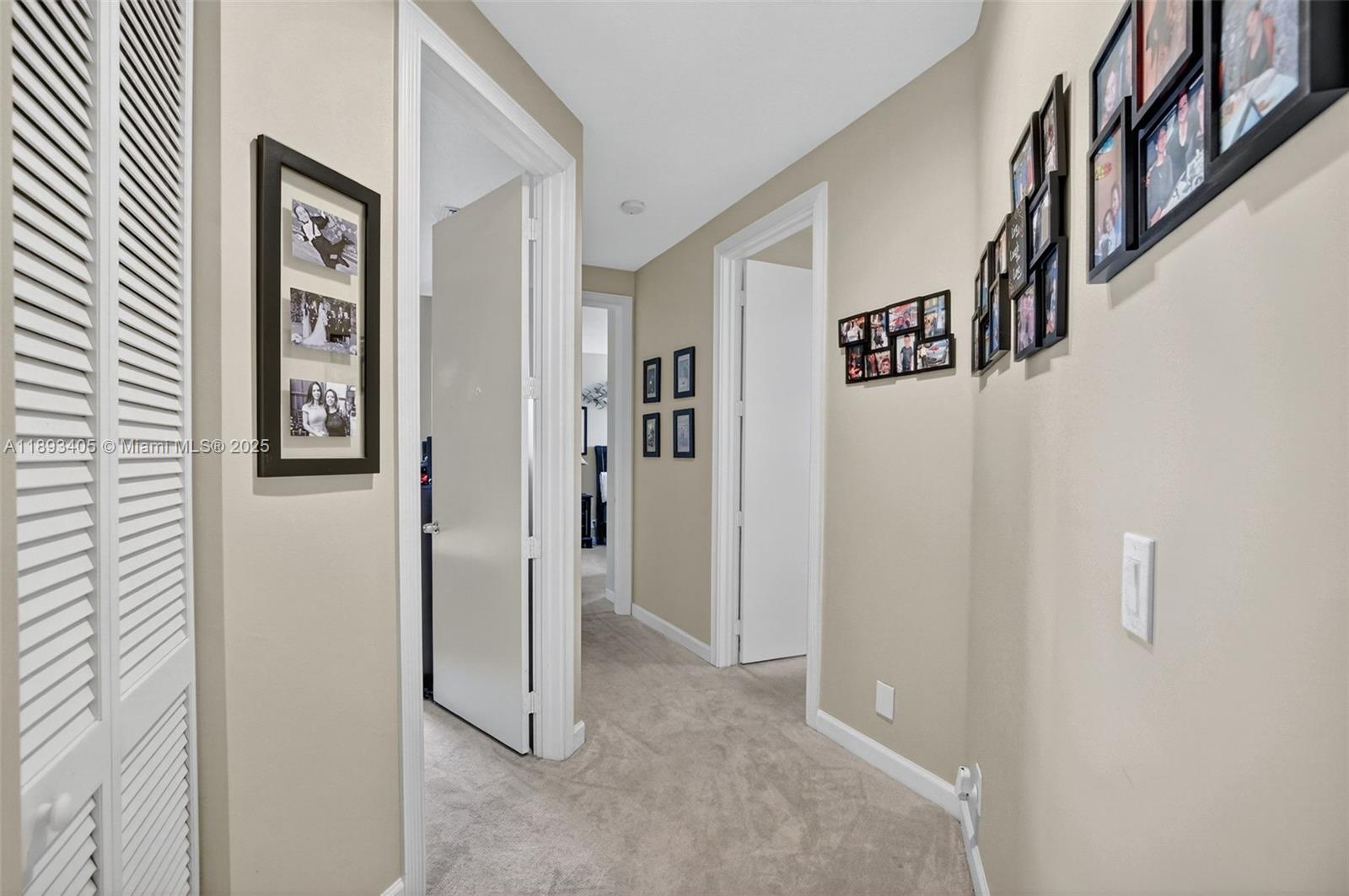 WYNDHAM LAKES CENTRAL - Residential
