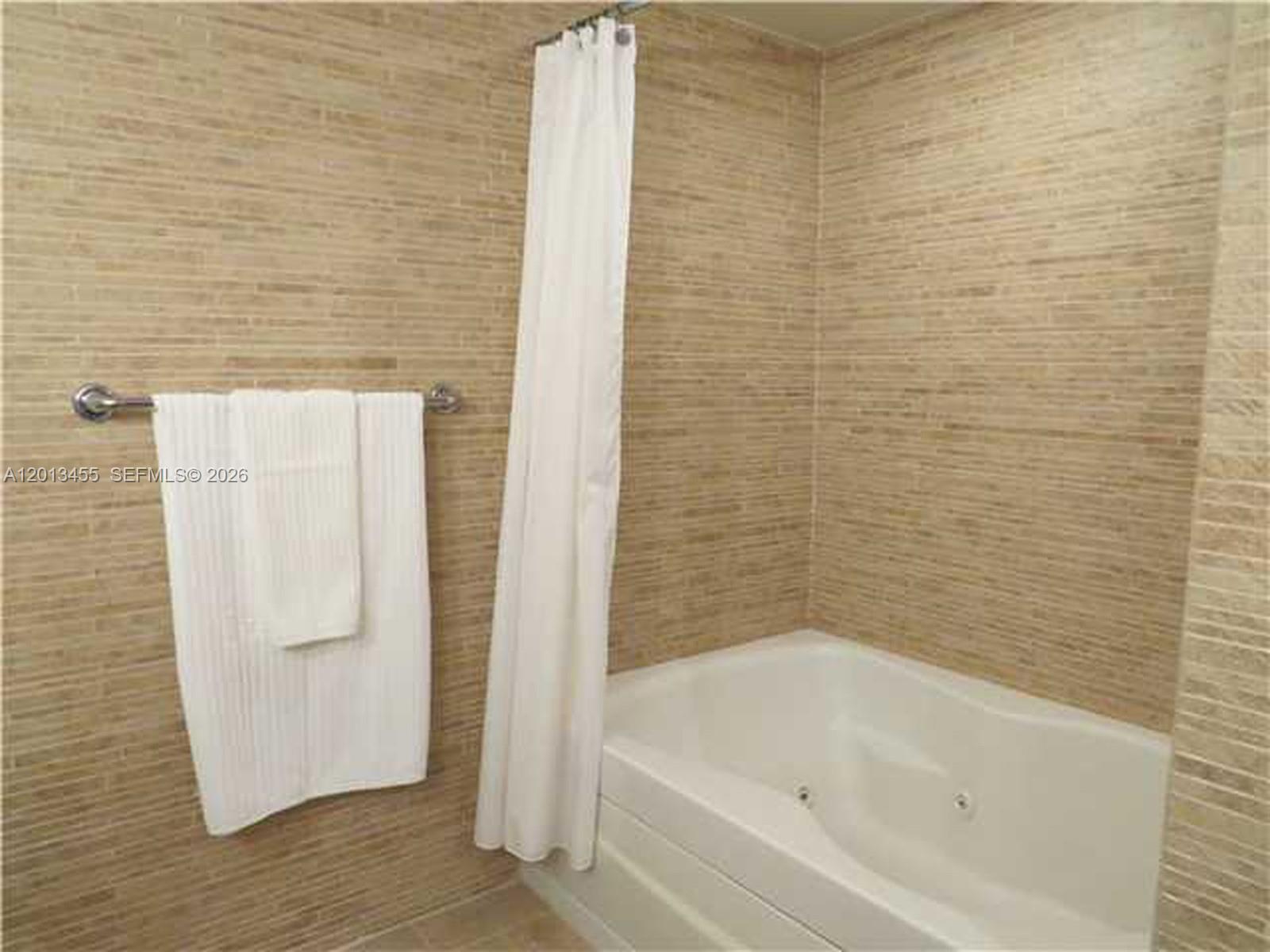 50 BISCAYNE CONDO - Residential