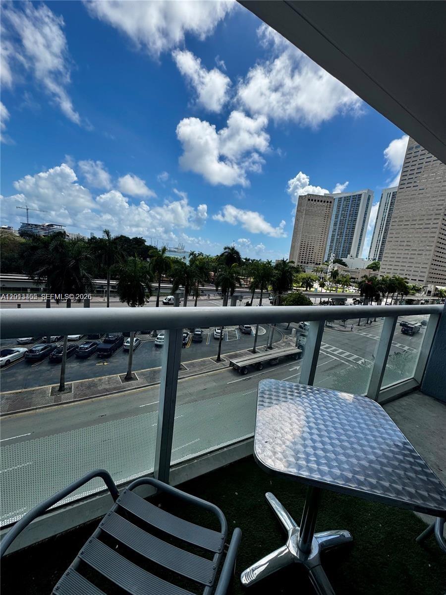 50 BISCAYNE CONDO - Residential