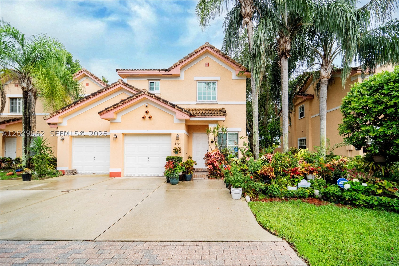 8564 SW 23rd Ct