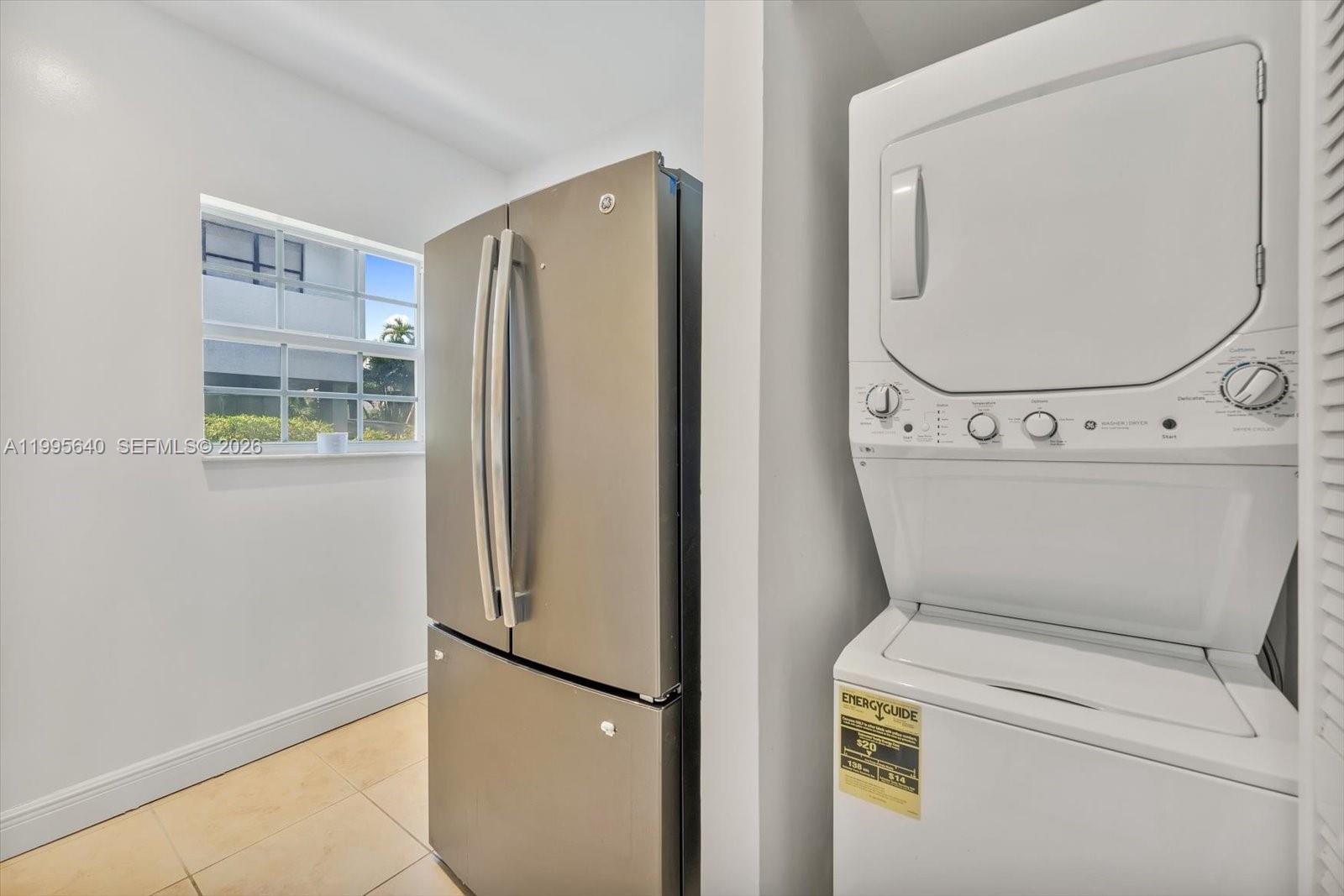 SOUTHERN STAR CONDO - Residential