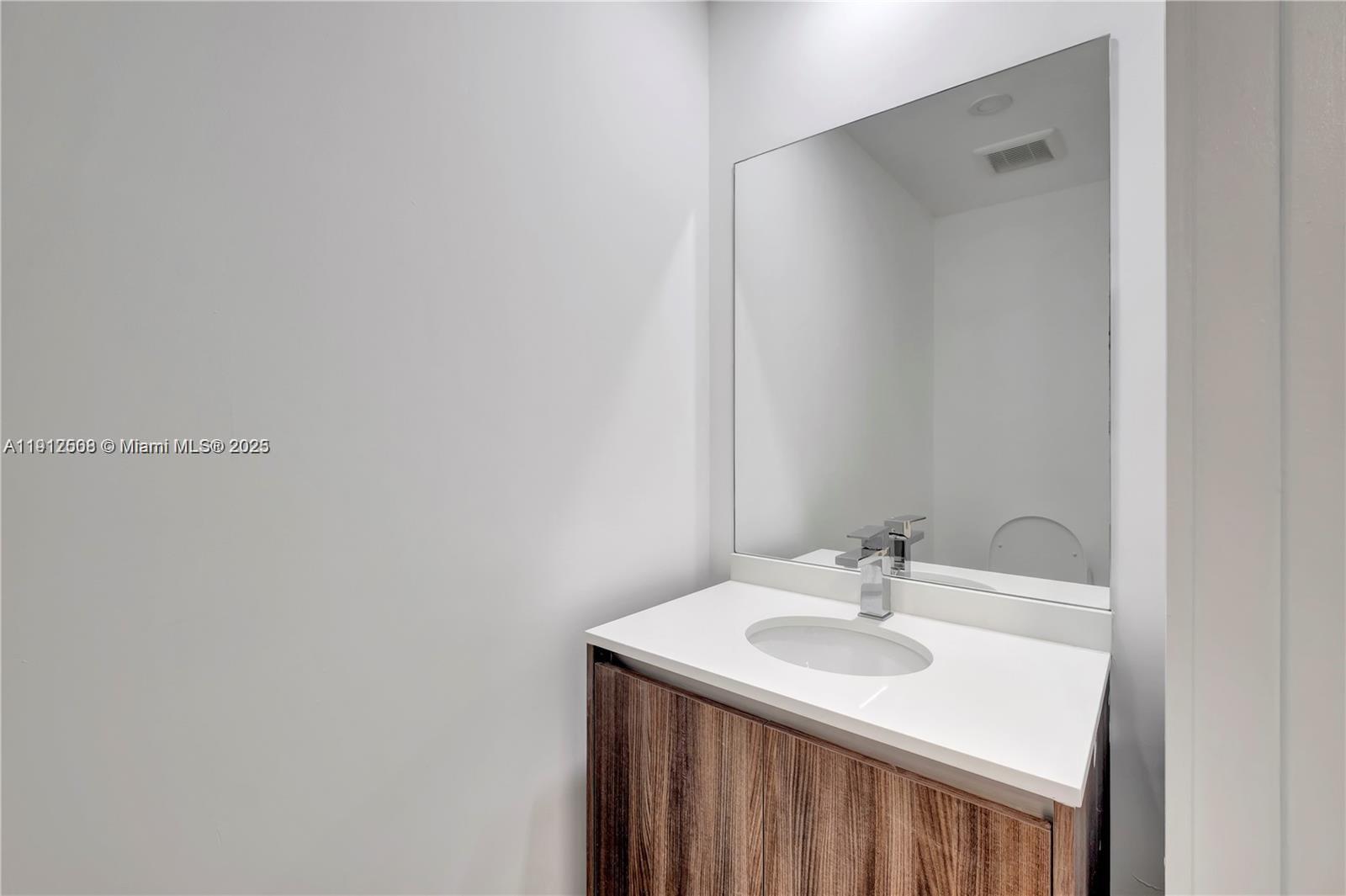 Aria on the Bay Condo - Residential Lease