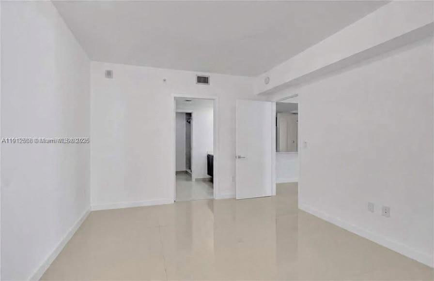 Aria on the Bay Condo - Residential Lease