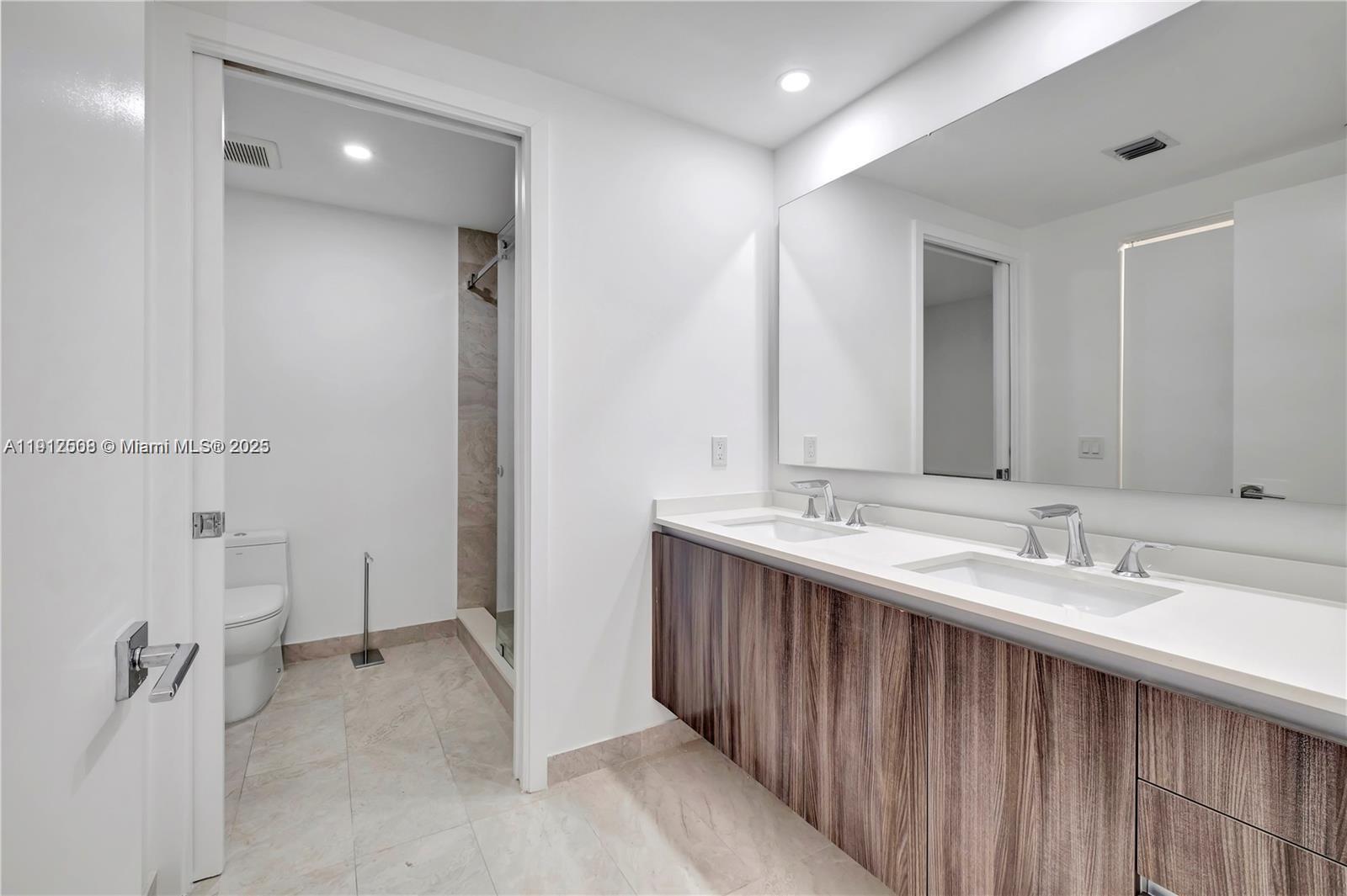 Aria on the Bay Condo - Residential Lease