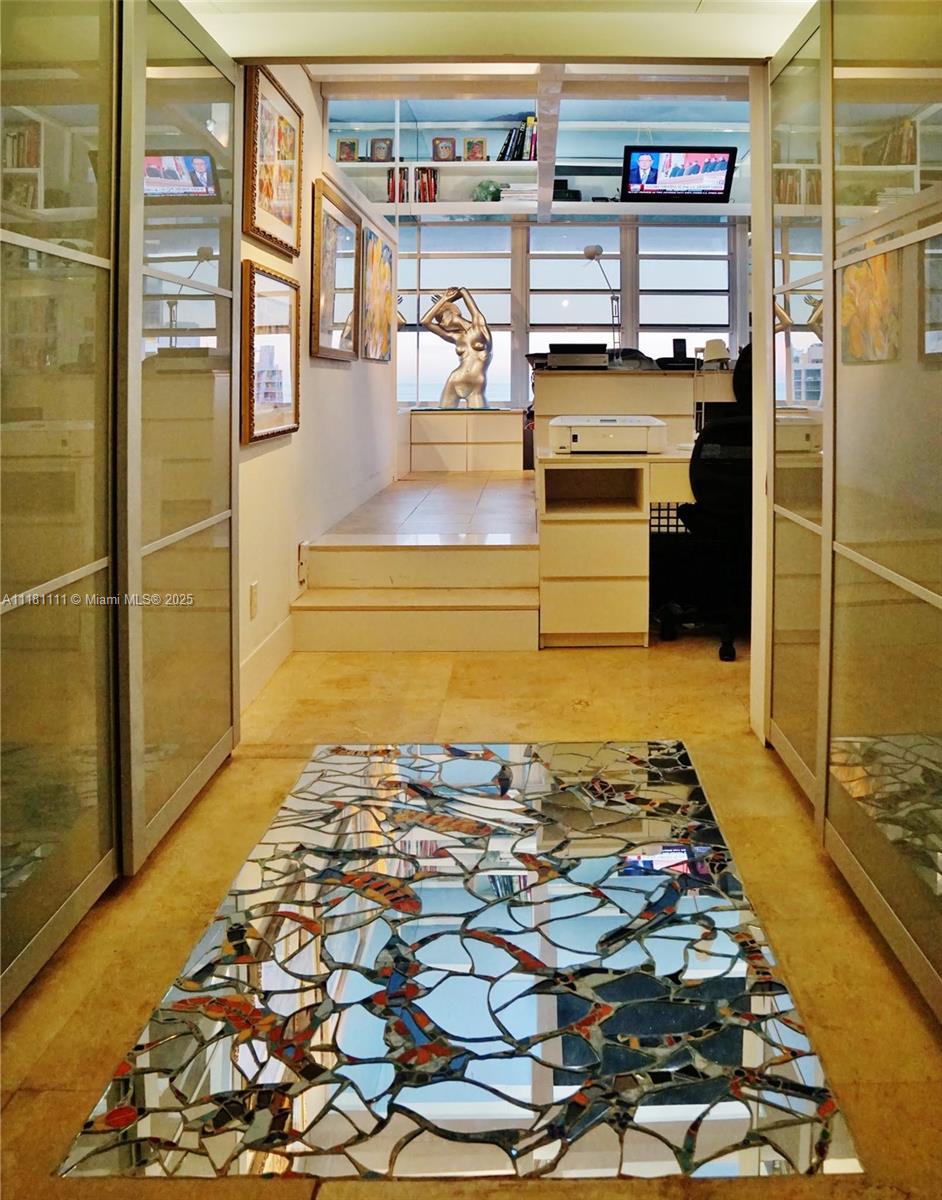 THE DECOPLAGE CONDO - Residential Lease