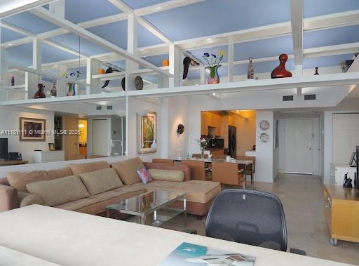 THE DECOPLAGE CONDO - Residential Lease