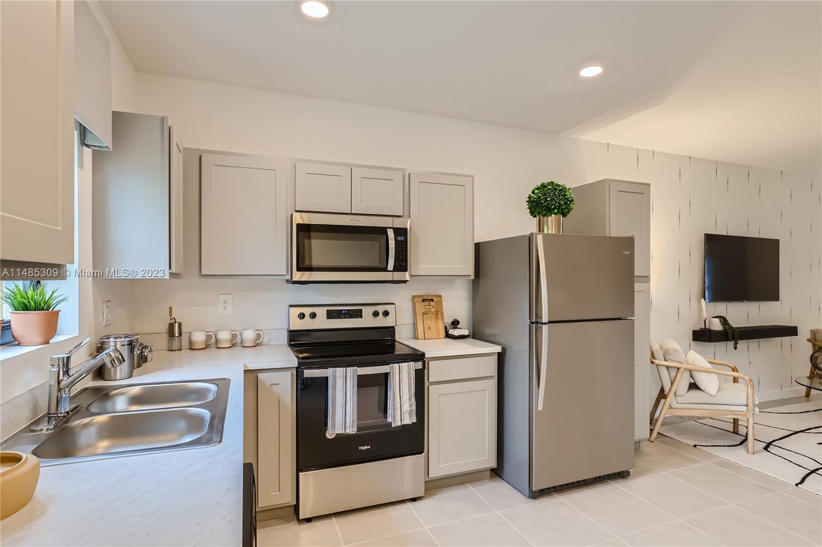 Sebastian Isles - Residential