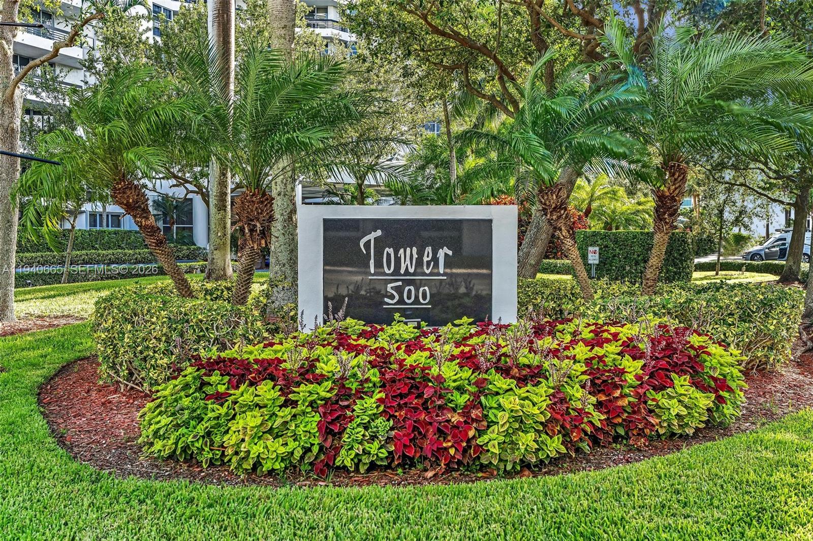 MYSTIC POINTE TOWER 500 C - Residential