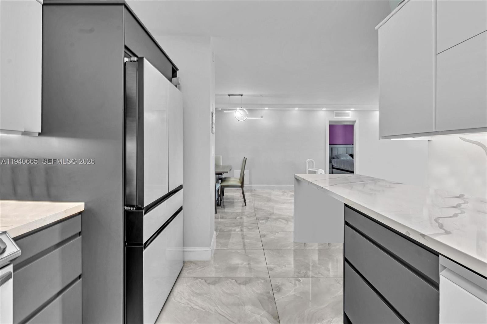 MYSTIC POINTE TOWER 500 C - Residential