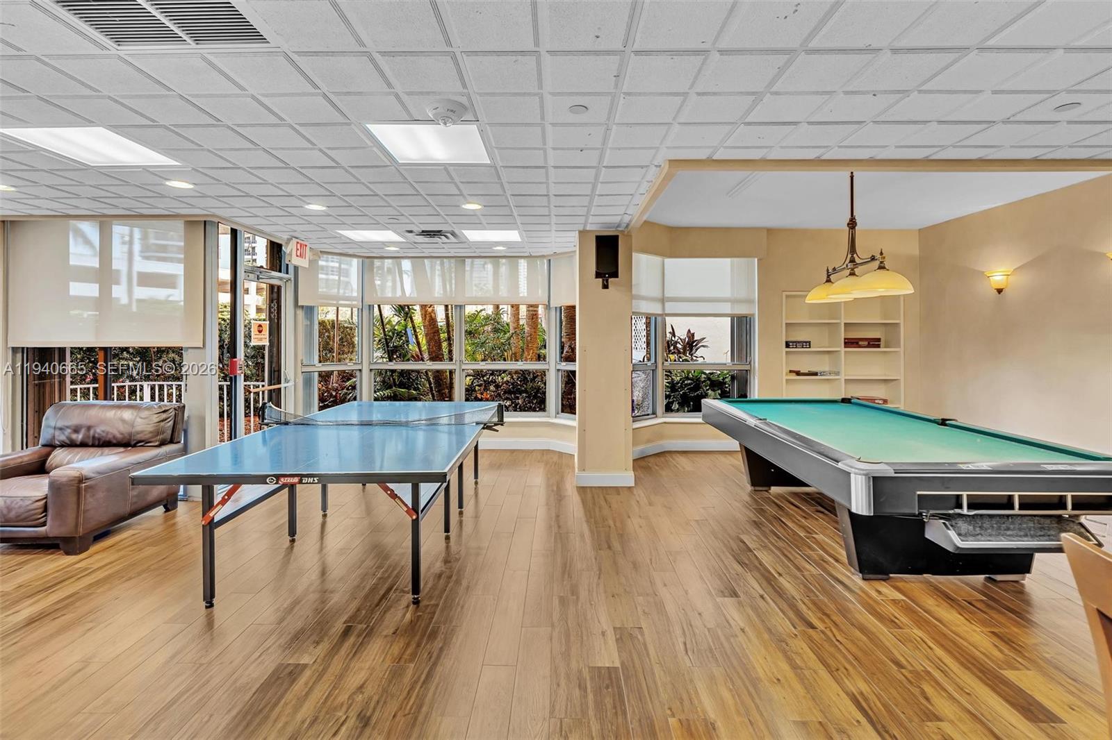 MYSTIC POINTE TOWER 500 C - Residential