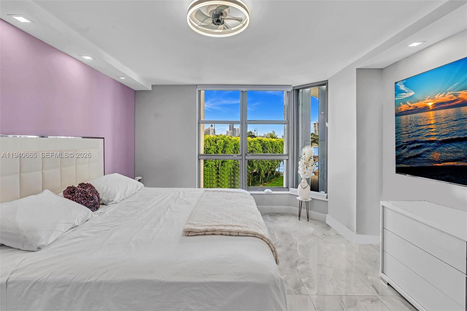 MYSTIC POINTE TOWER 500 C - Residential