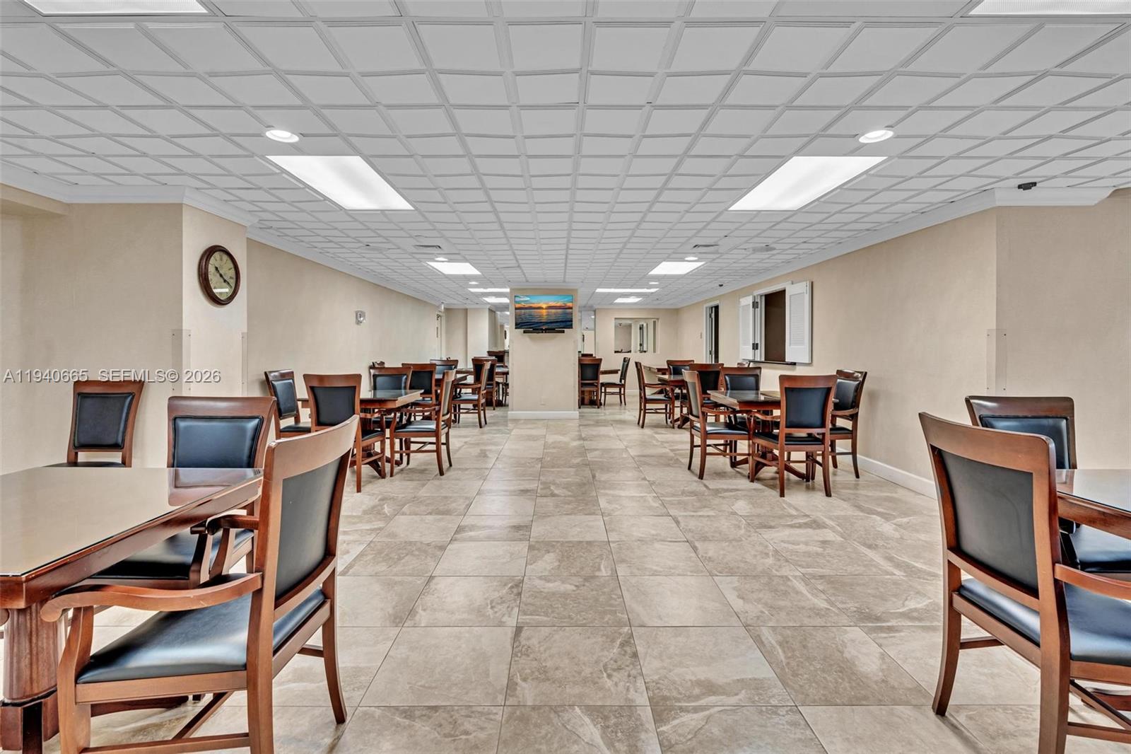 MYSTIC POINTE TOWER 500 C - Residential