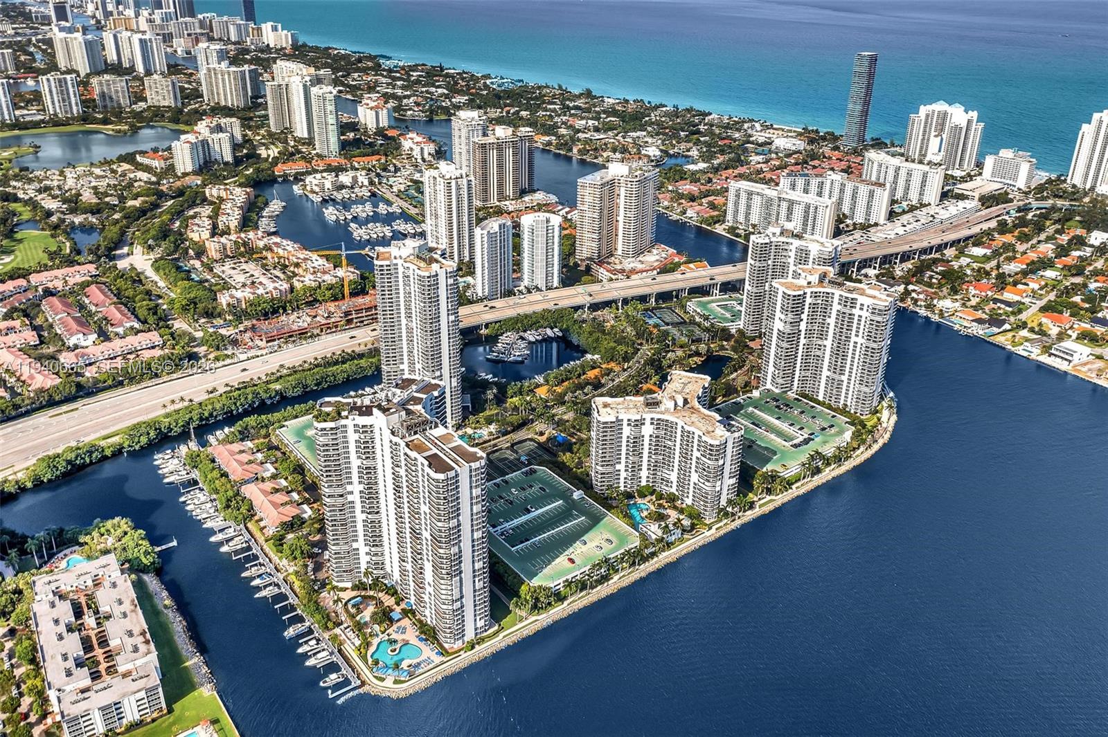 MYSTIC POINTE TOWER 500 C - Residential