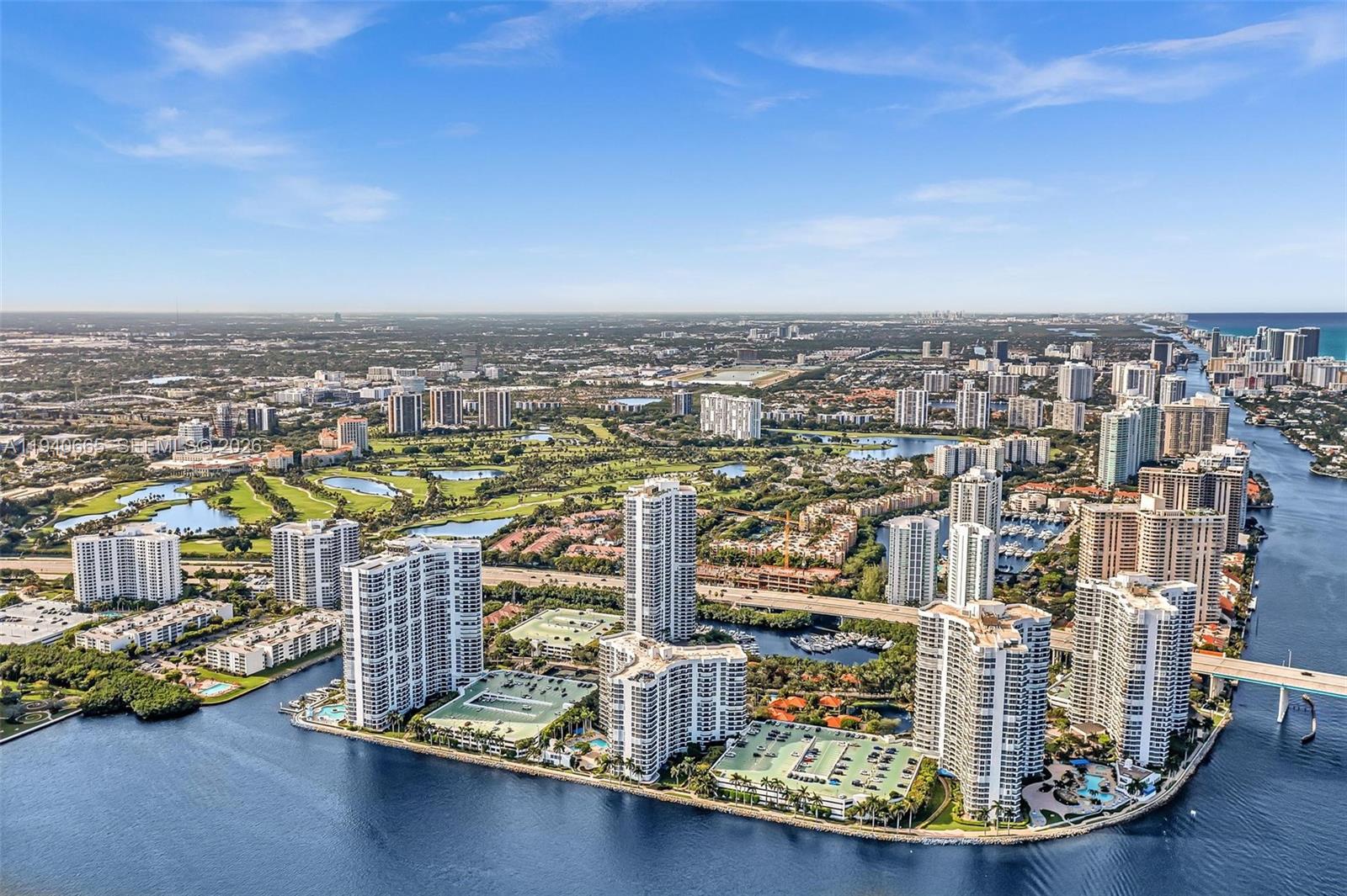 MYSTIC POINTE TOWER 500 C - Residential