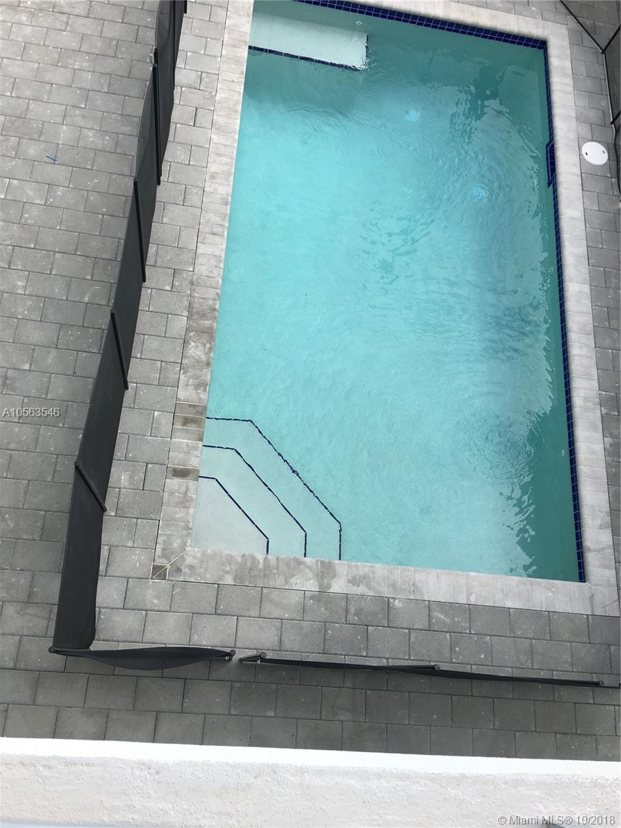 DORAL COMMONS RESIDENTIAL - Residential Lease