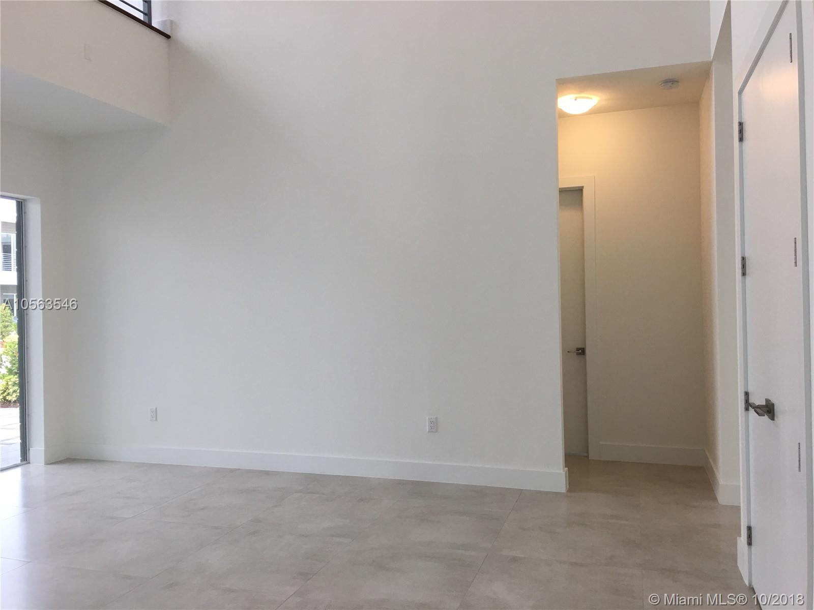 DORAL COMMONS RESIDENTIAL - Residential Lease