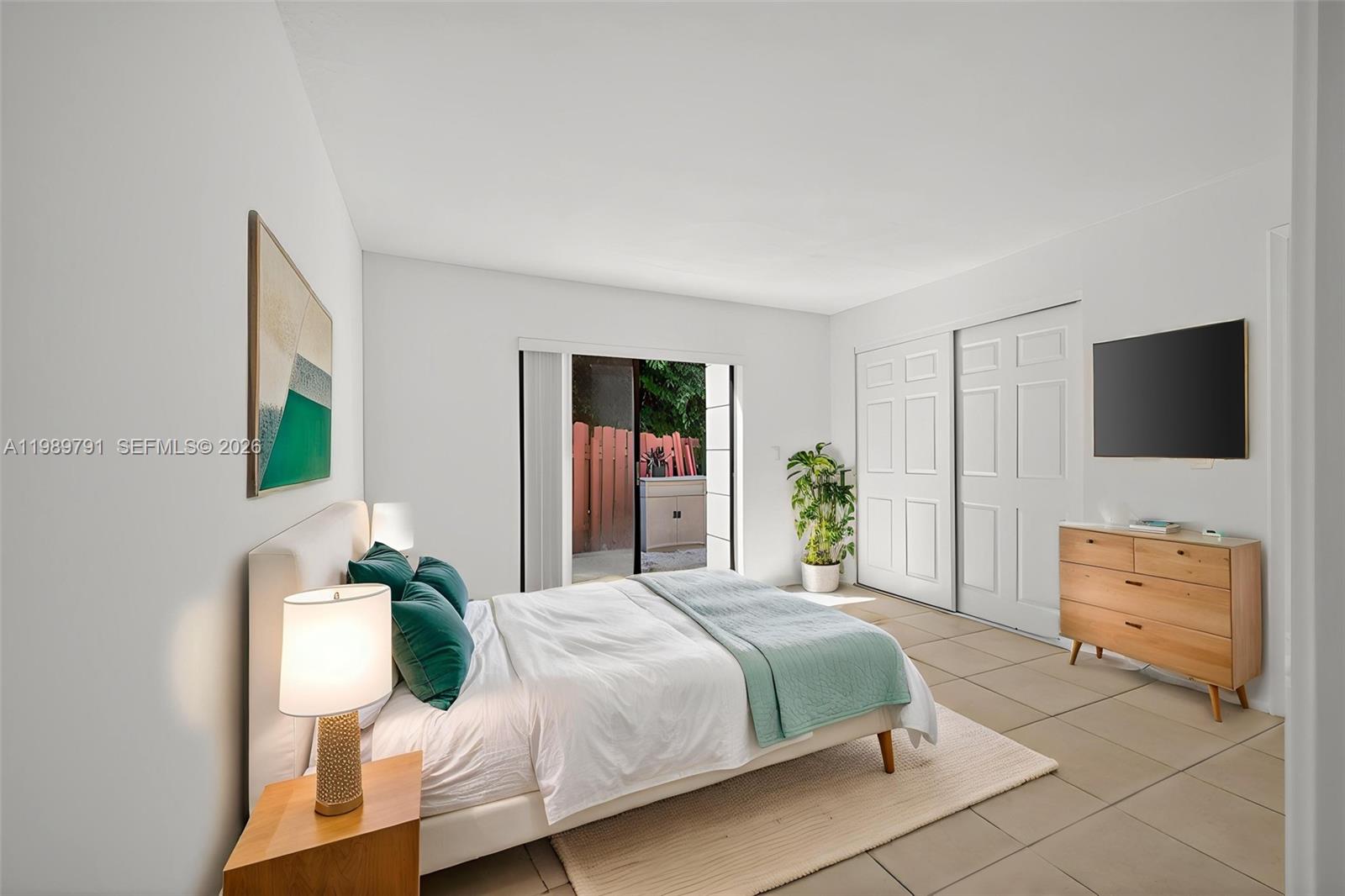 CORAL SPRINGS VILLAS COND - Residential