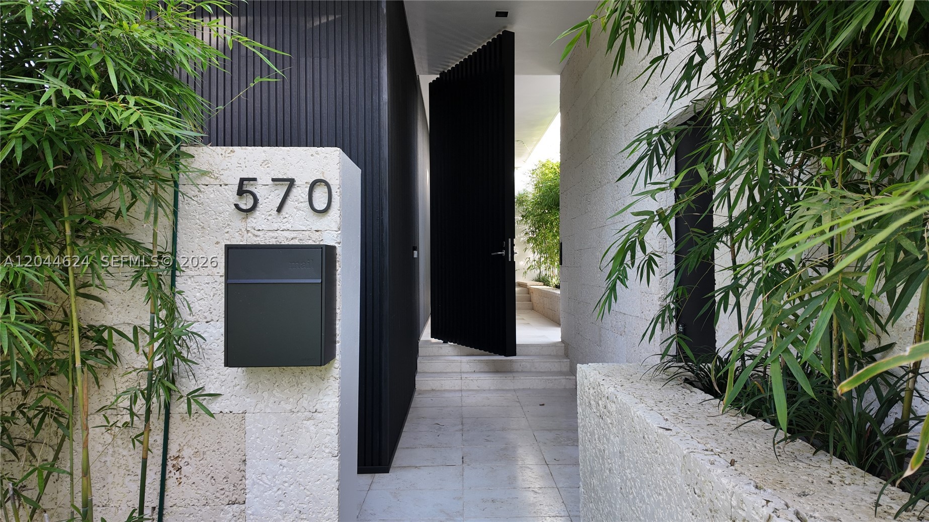 570 S Shore Dr