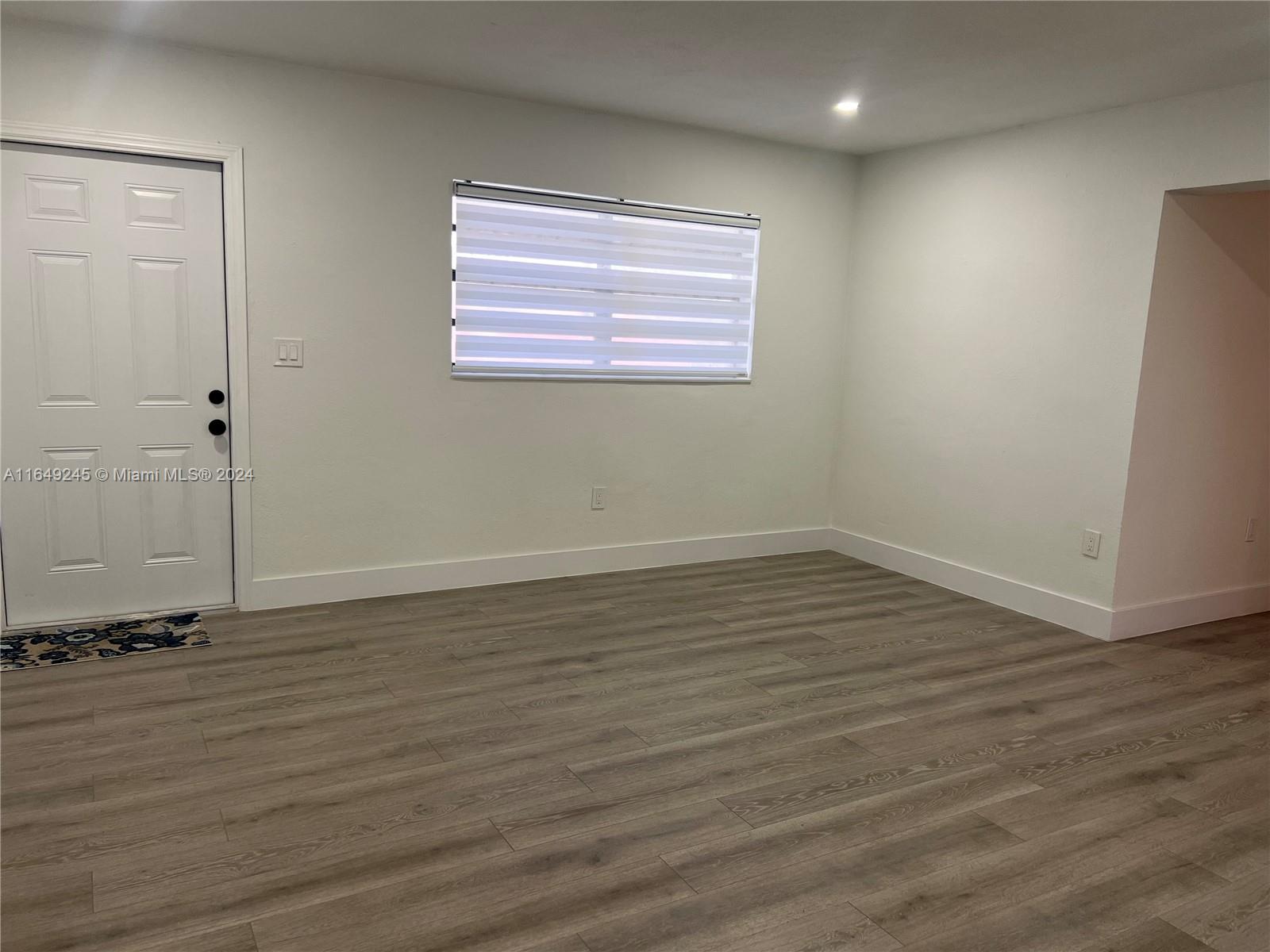 MARK-ALAN MANOR - Residential
