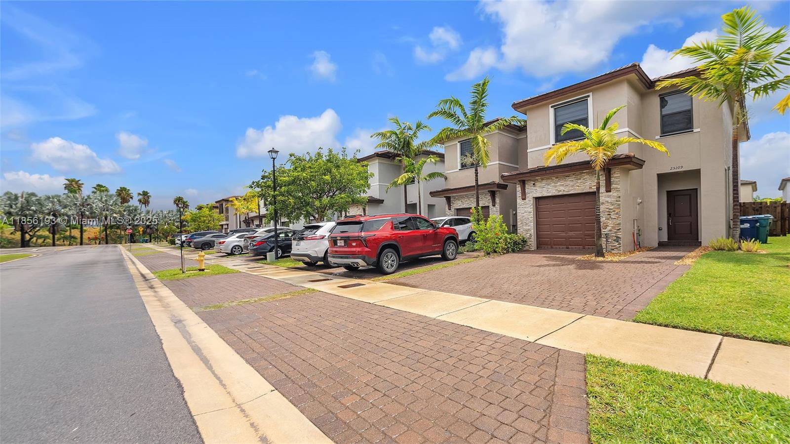 S ALLAPATTAH GARDENS - Residential