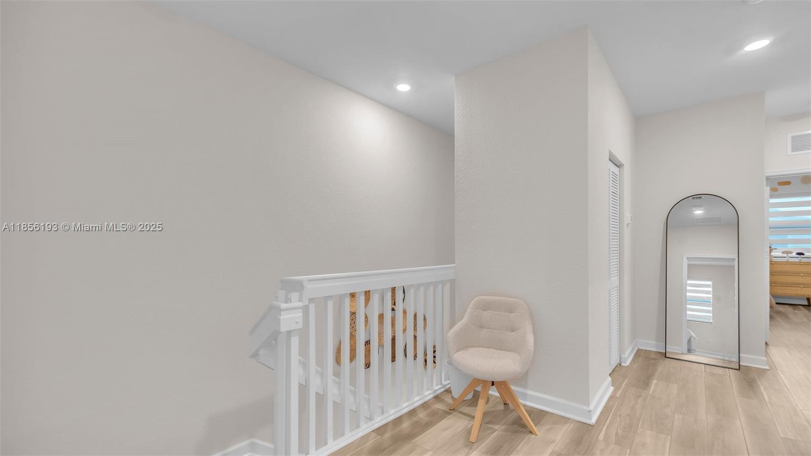 S ALLAPATTAH GARDENS - Residential