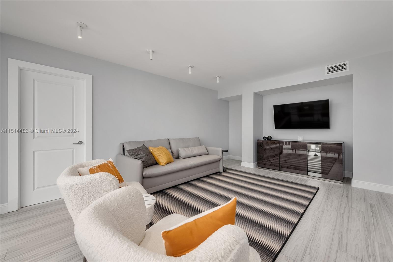 Bal Harbour 101 - Residential