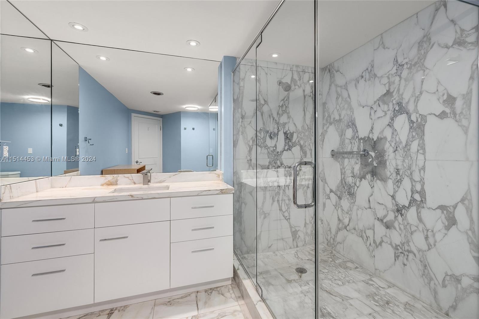 Bal Harbour 101 - Residential