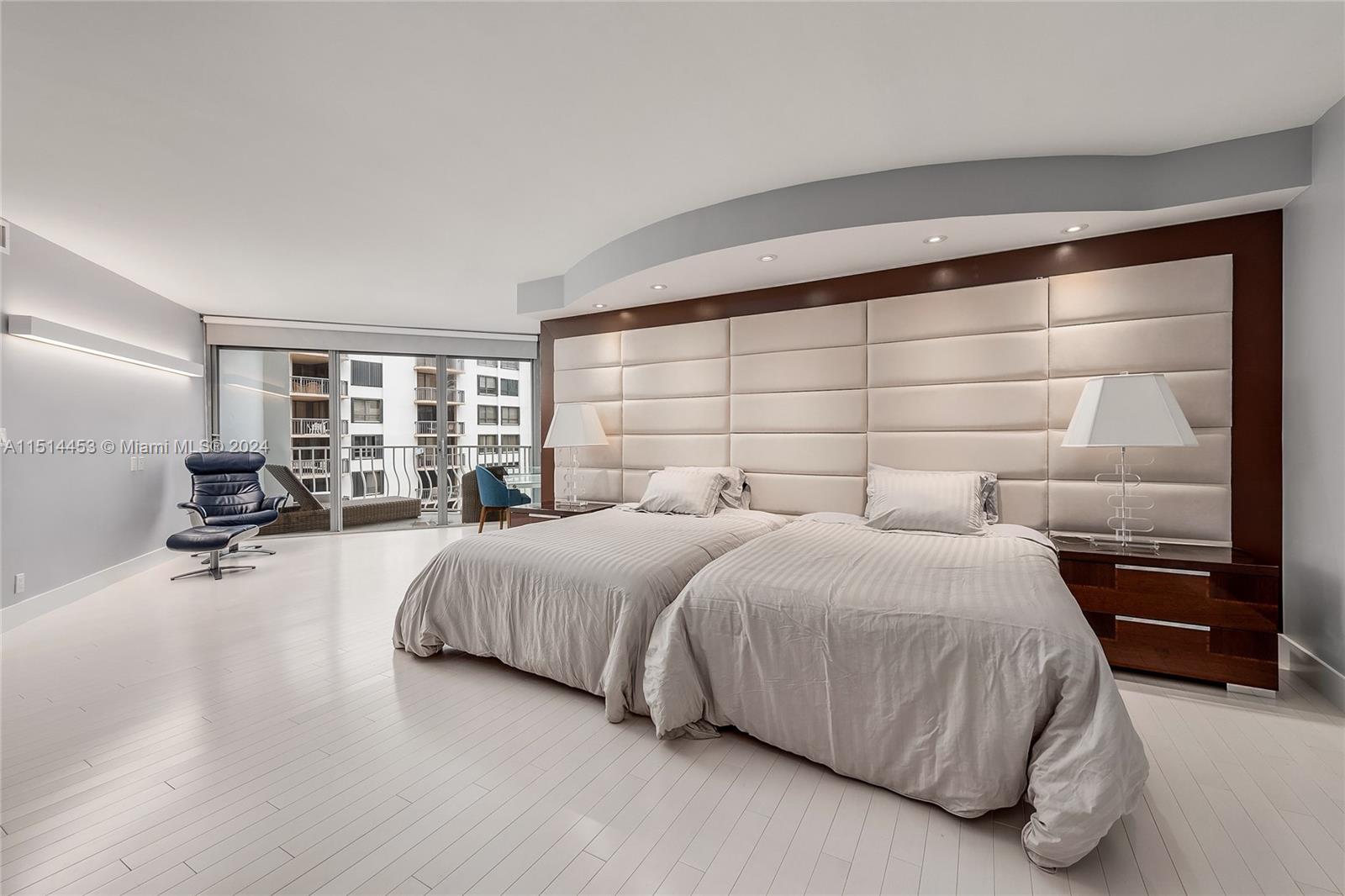 Bal Harbour 101 - Residential