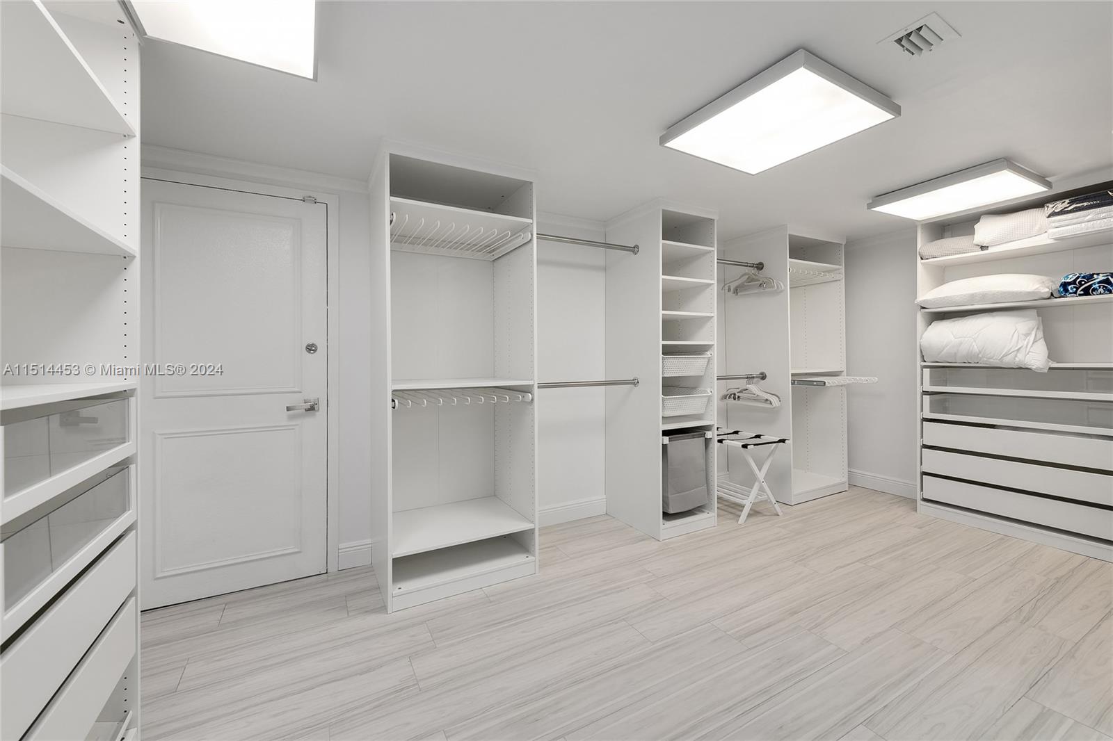 Bal Harbour 101 - Residential