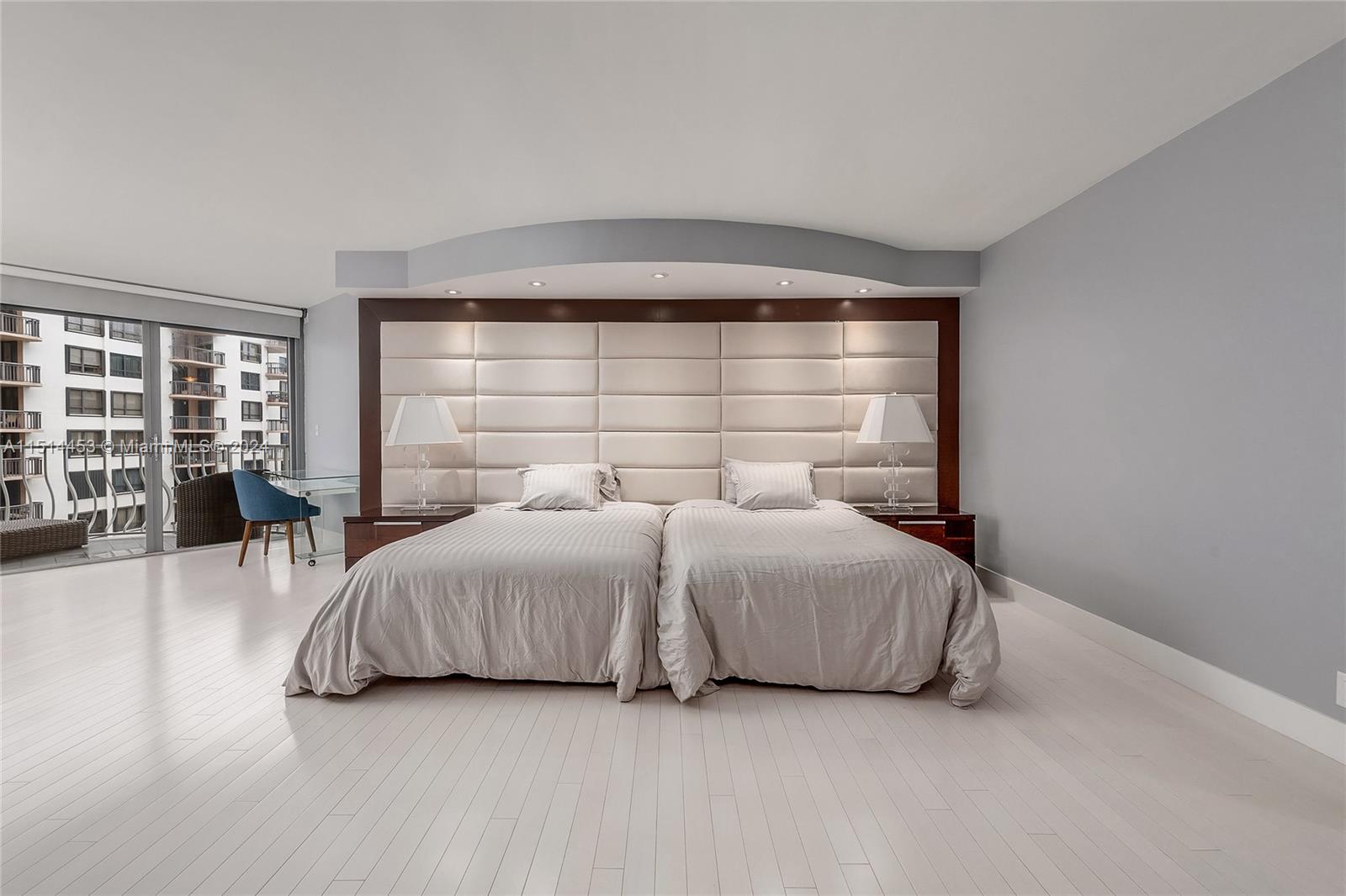 Bal Harbour 101 - Residential