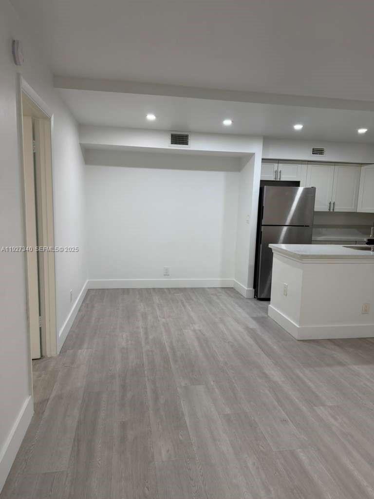 WINDING LAKE TWO AT WELLE - Residential Lease