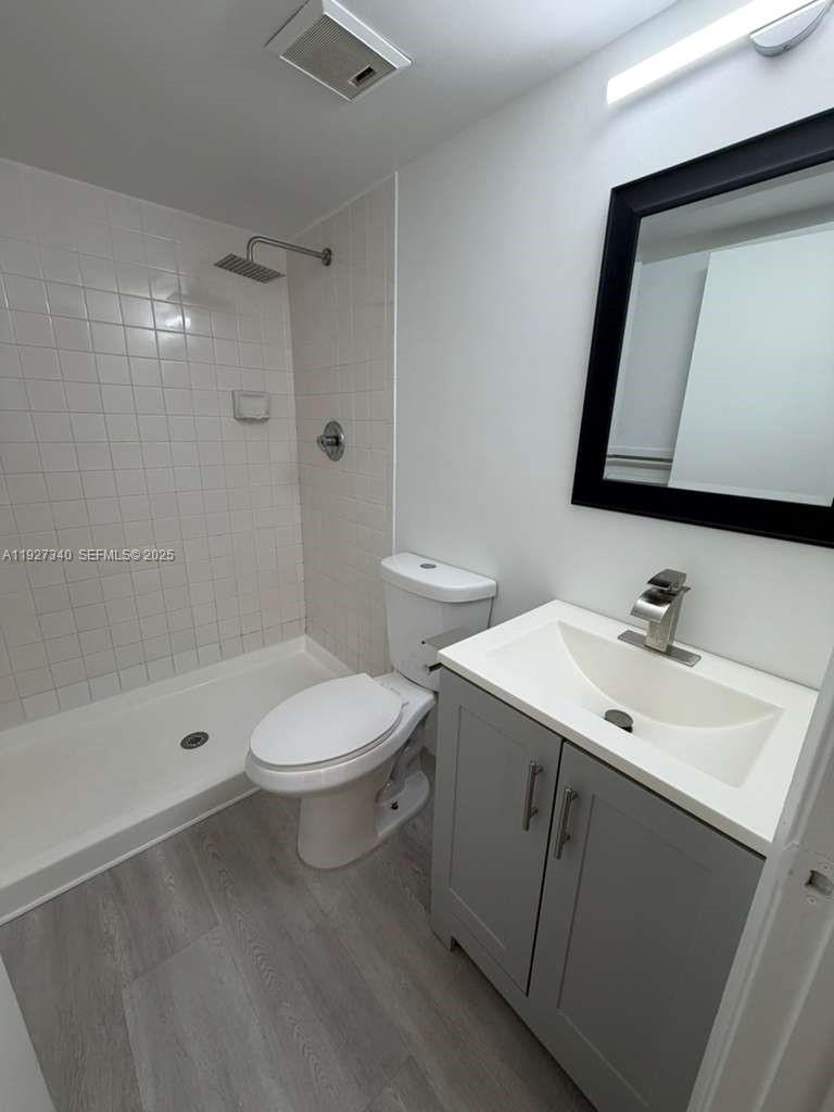 WINDING LAKE TWO AT WELLE - Residential Lease