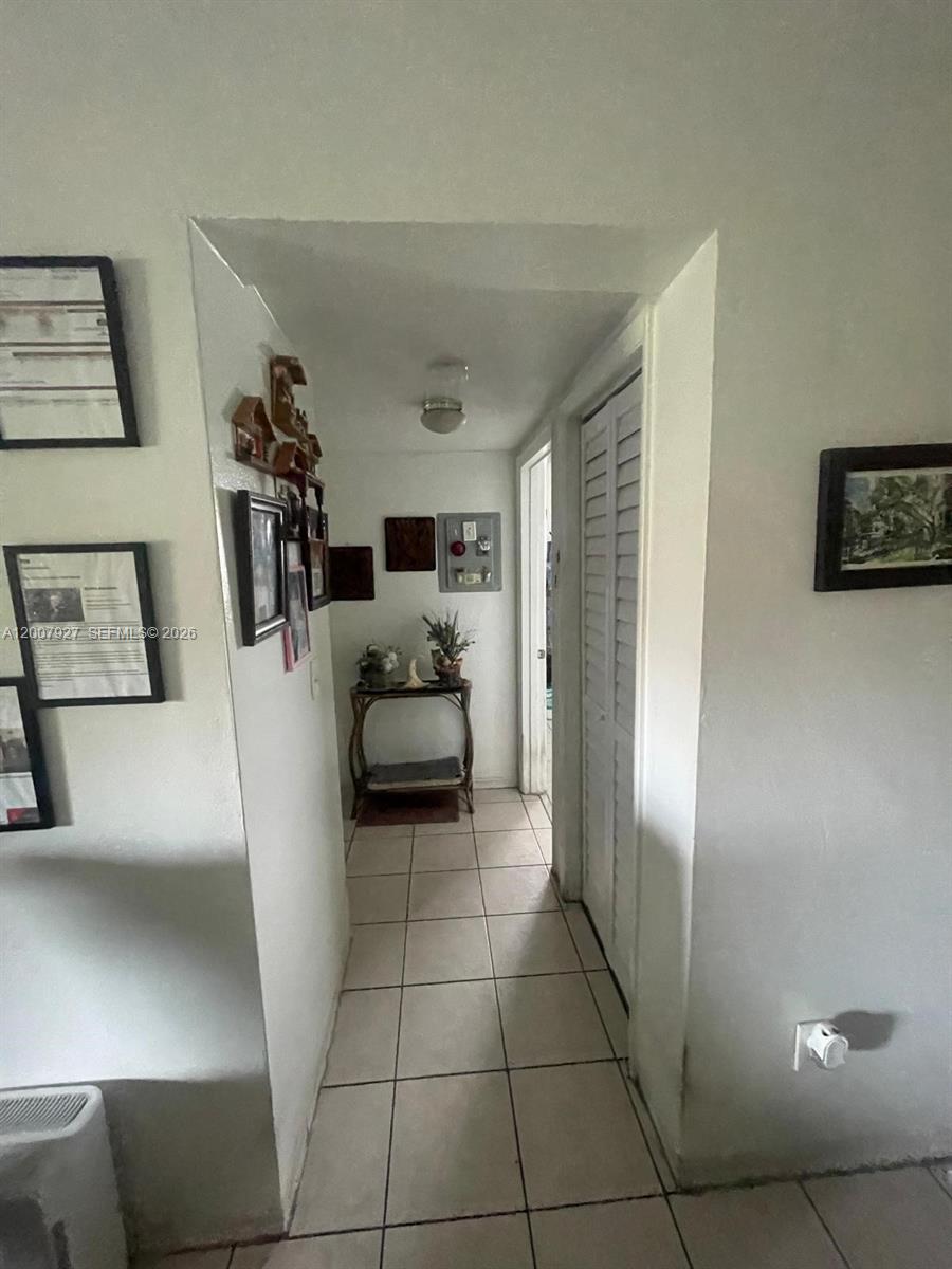 SPRINGS TOWERS CONDO - Residential