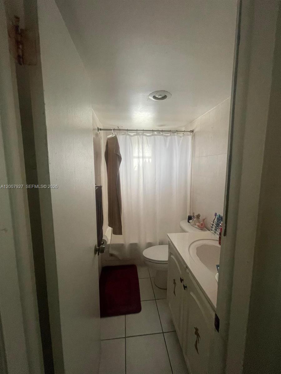 SPRINGS TOWERS CONDO - Residential