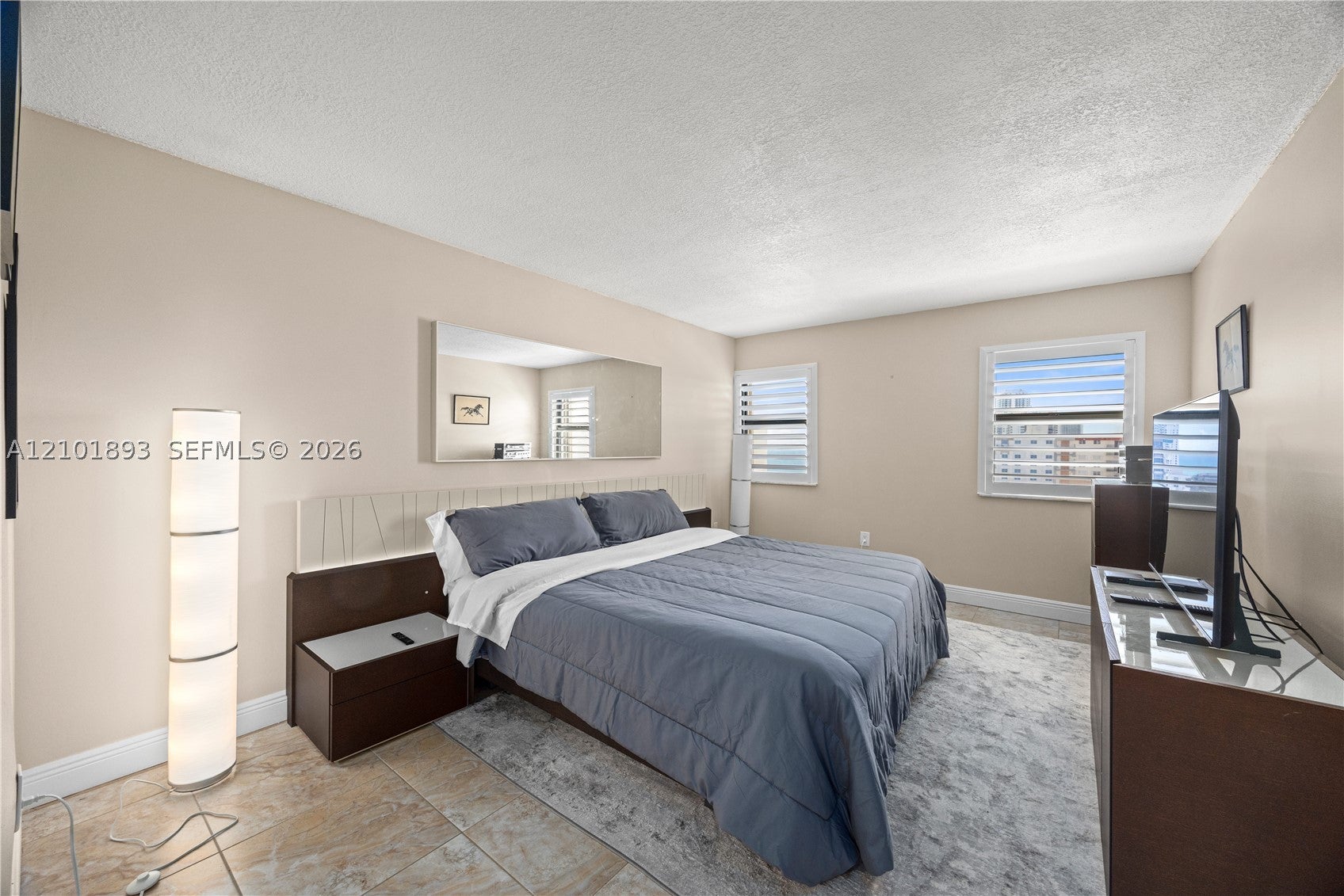 1201 S Ocean Dr 1610S