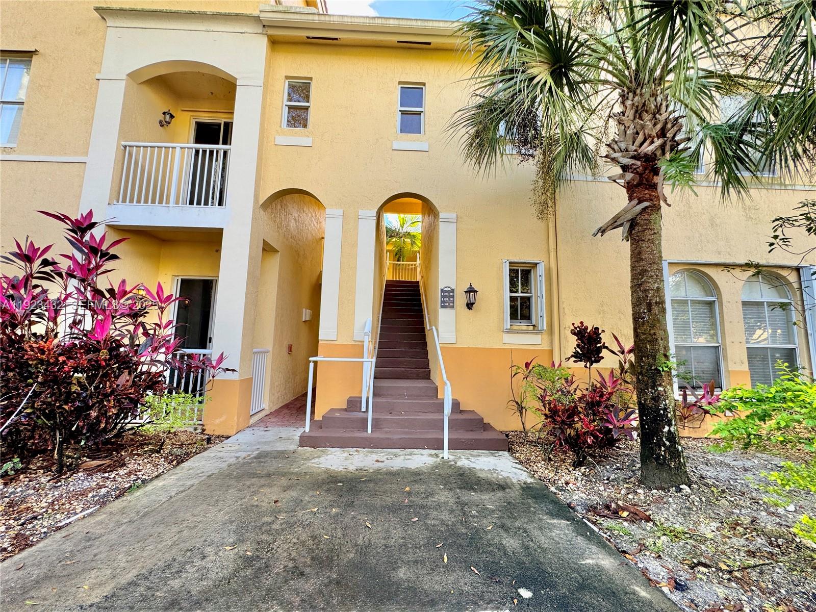 COURTYARDS AT JACARANDA C - Residential Lease