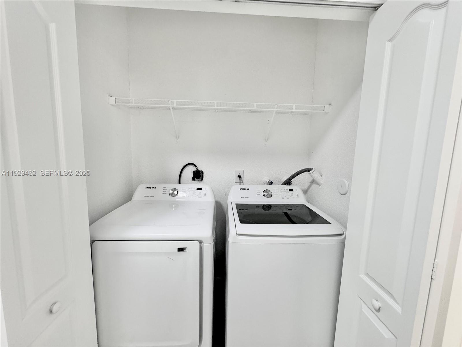 COURTYARDS AT JACARANDA C - Residential Lease