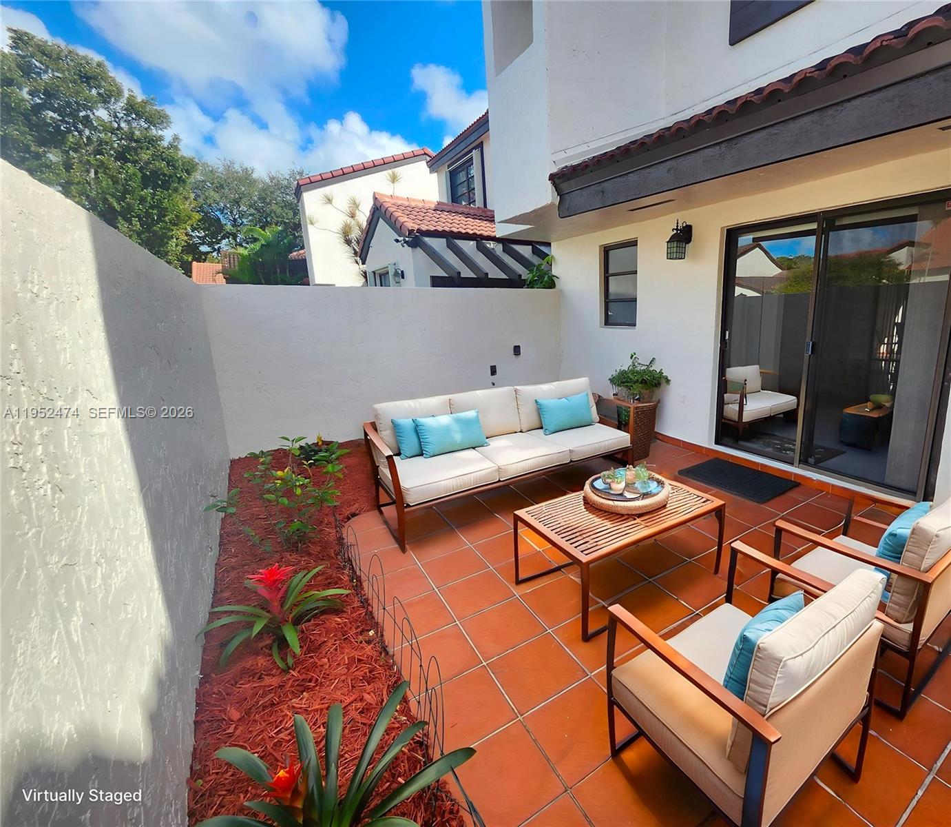 KENLAND COURT - Residential Lease