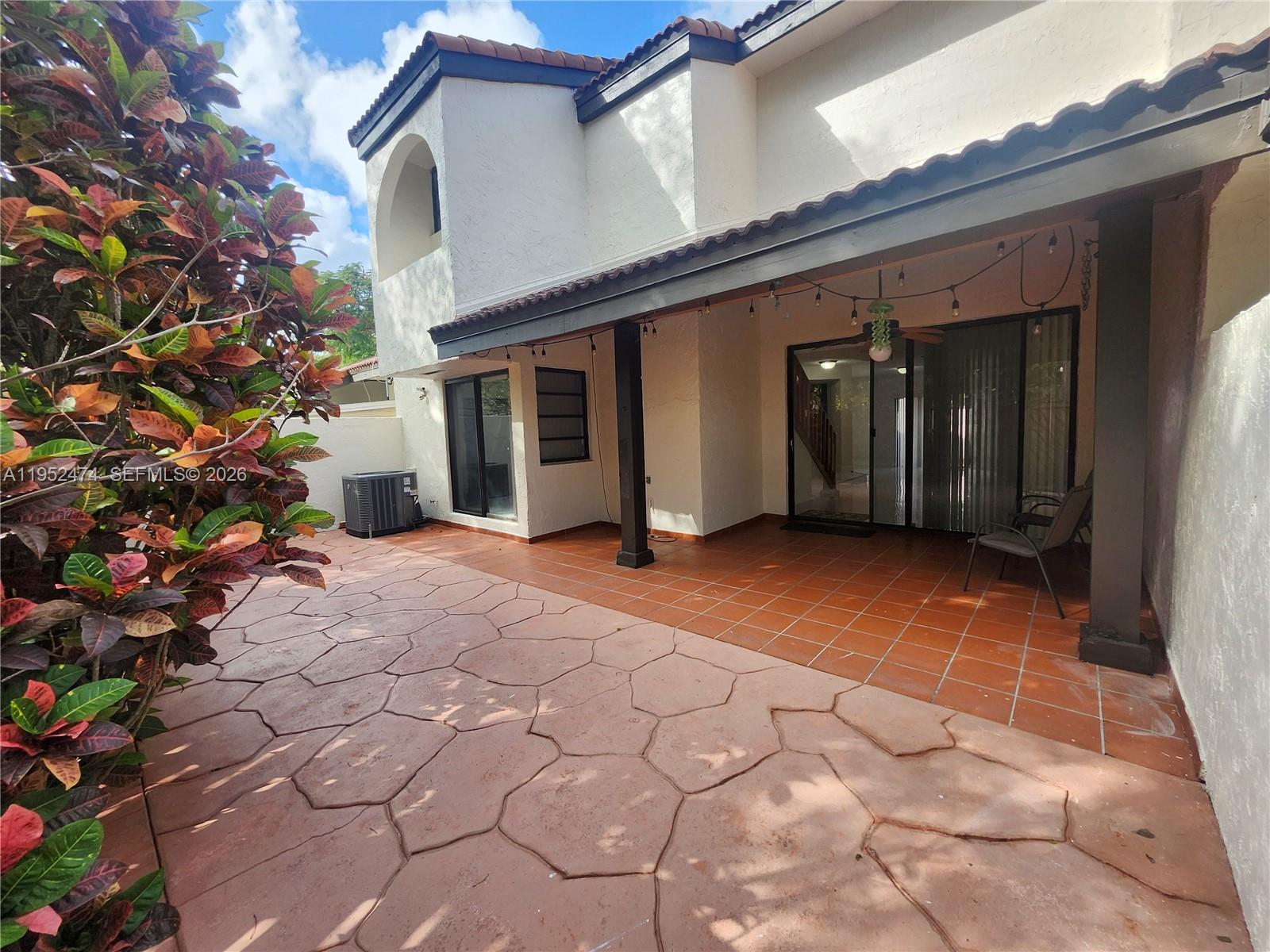 KENLAND COURT - Residential Lease