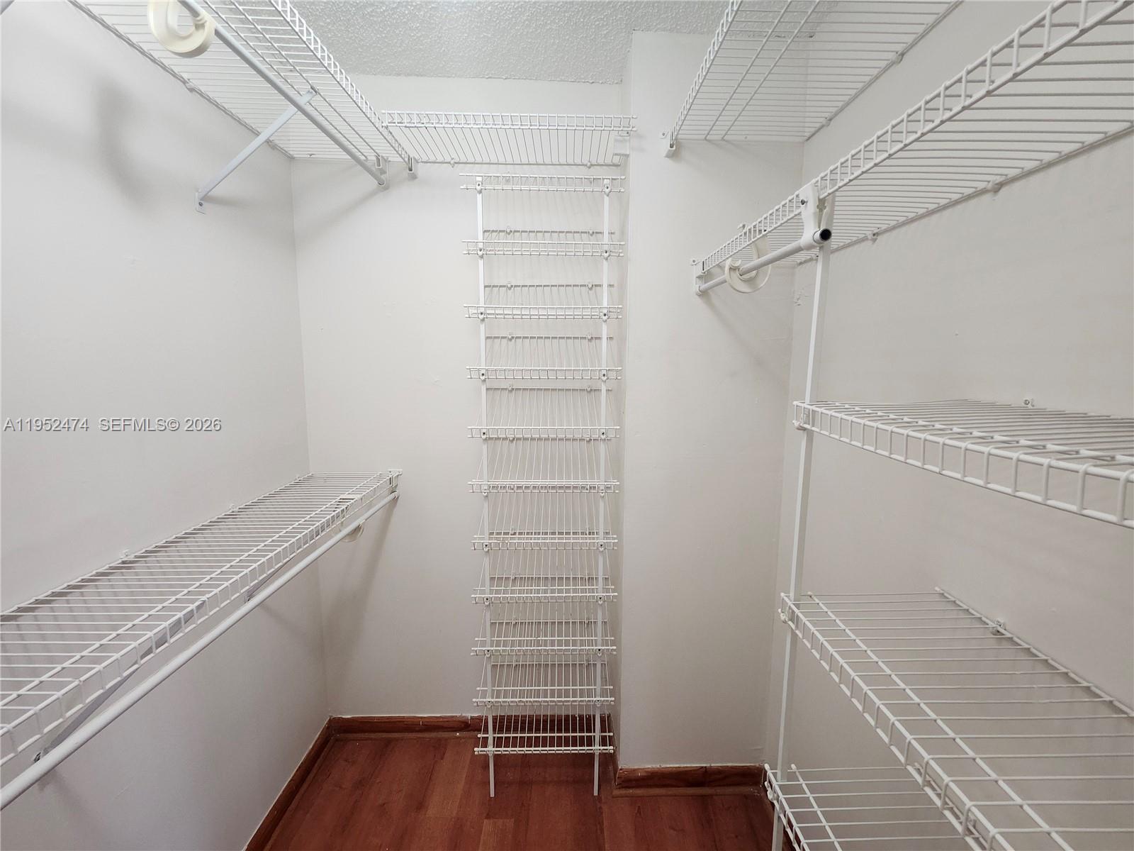 KENLAND COURT - Residential Lease