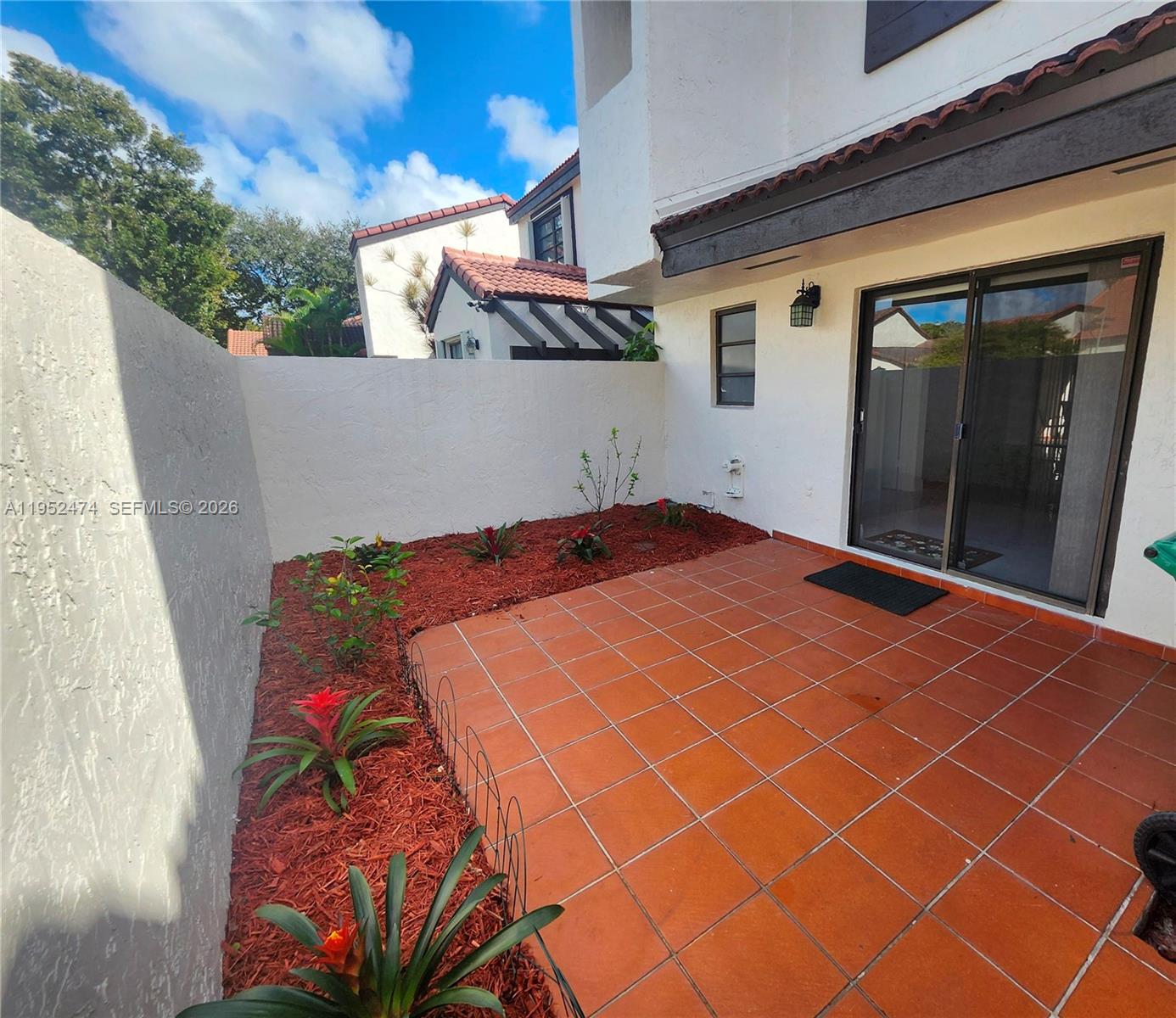 KENLAND COURT - Residential Lease