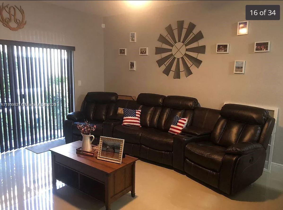 LAS TERRAZAS AT VIZCAYA C - Residential Lease